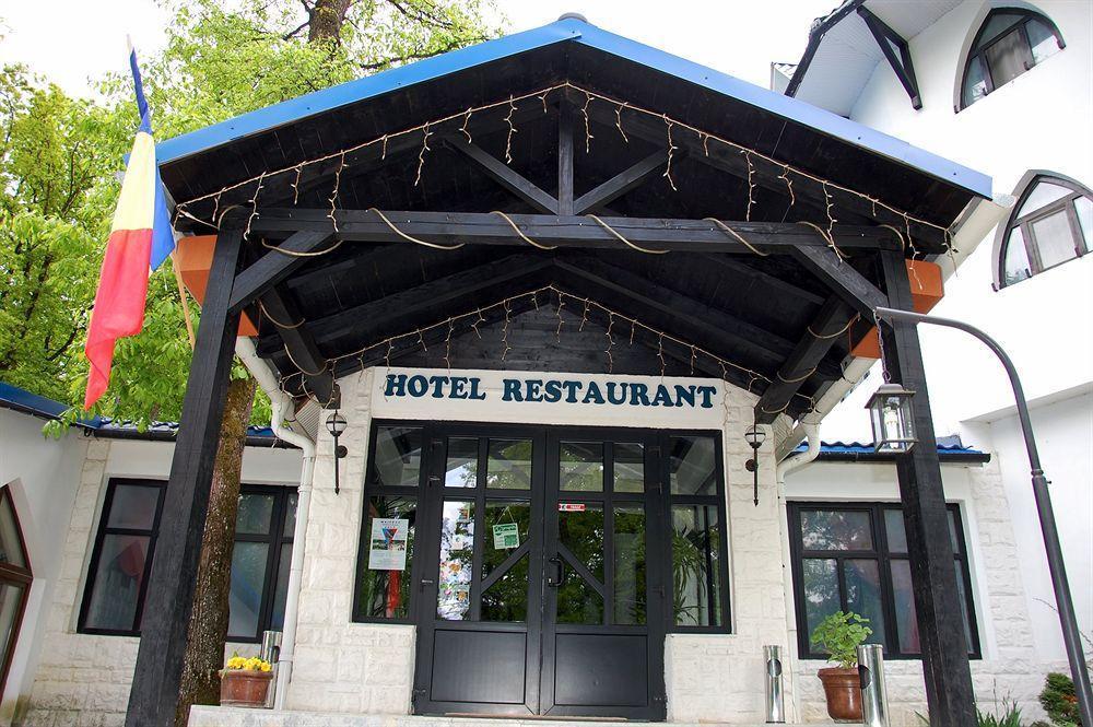 Marion Hotel Târgu-Mureş Buitenkant foto