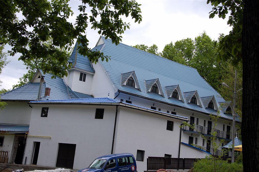 Marion Hotel Târgu-Mureş Buitenkant foto